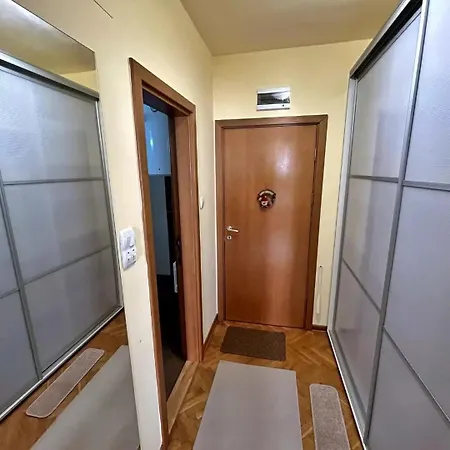 Apartment Sani Vb